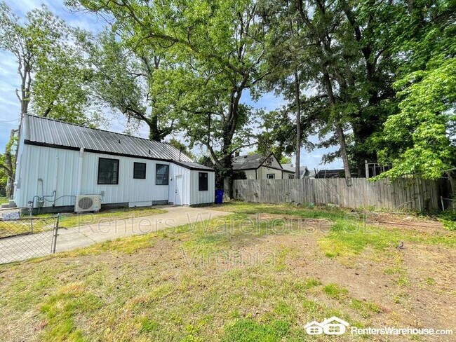 Building Photo - 142 Rogers Ave