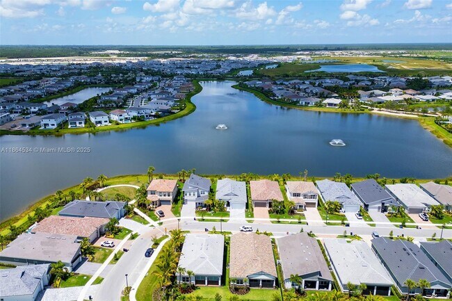 Building Photo - 10444 Northbrook Cir