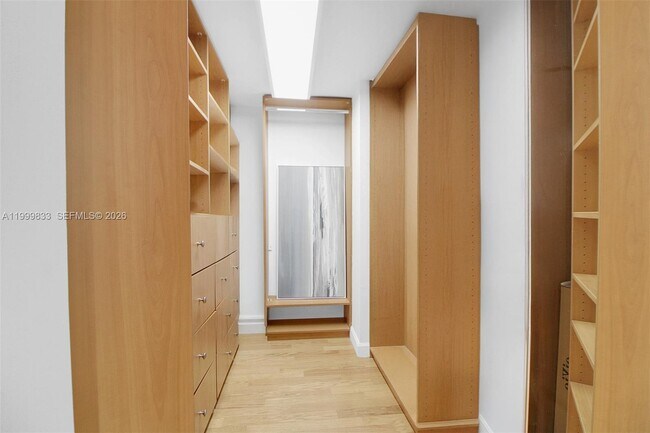 Building Photo - 5757 Collins Ave