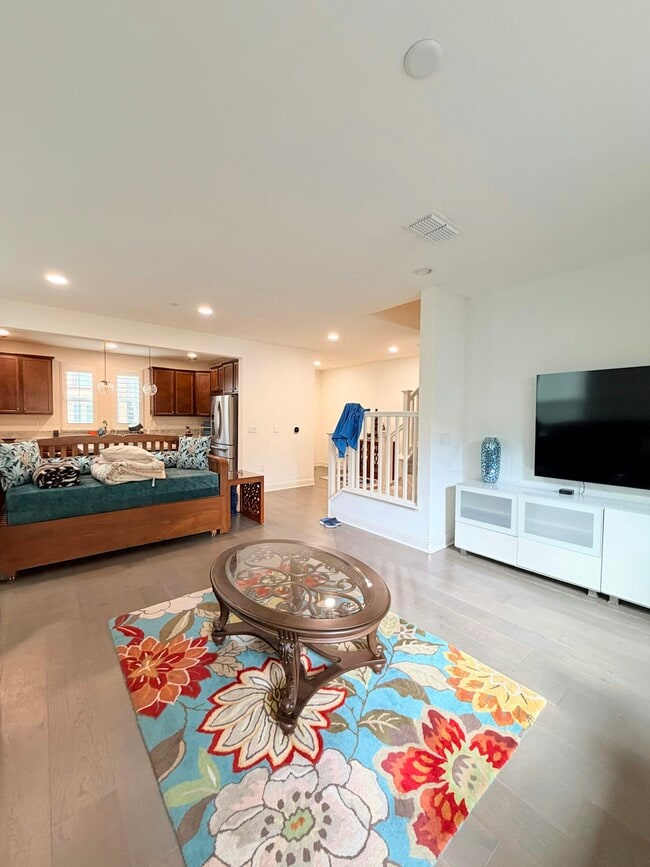 Building Photo - 3138 Vittoria Loop