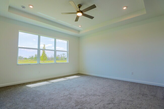 Building Photo - 9714 SW Indra Wy