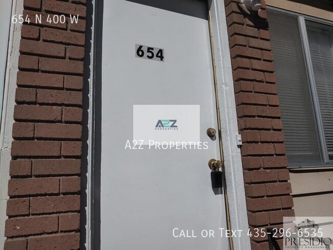 Building Photo - 654 N 400 W St