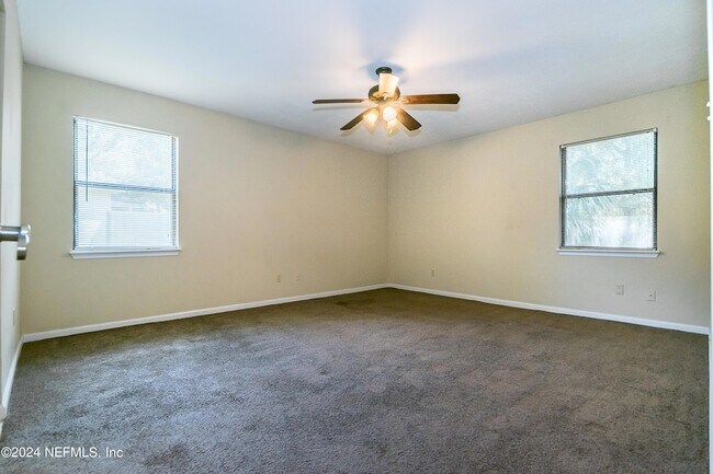 Building Photo - 8642 Hammond Forest Dr