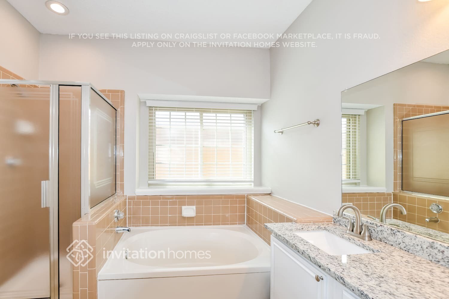 Building Photo - 205 Moss Dr