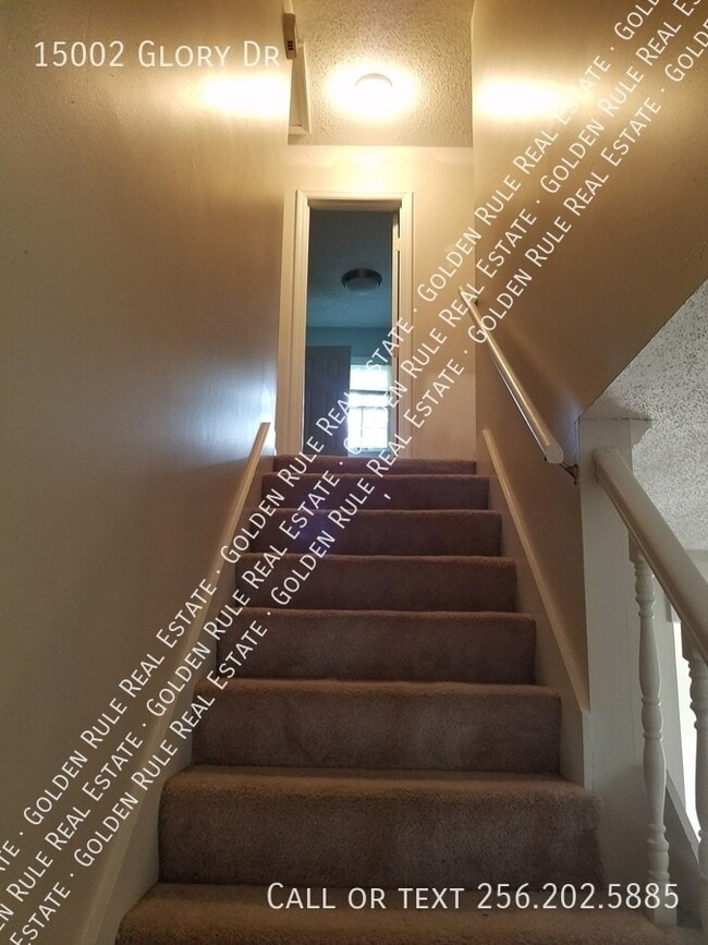 Building Photo - 15002 Glory Dr SE