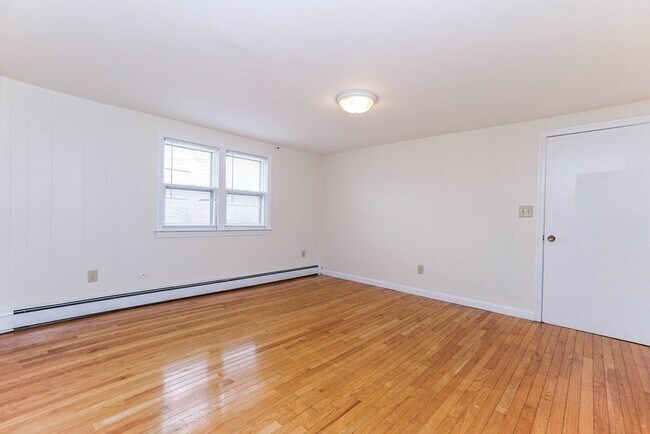 Building Photo - 44 Egerton Rd