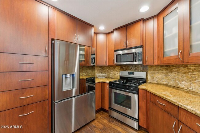 Building Photo - 5350 E Deer Valley Dr