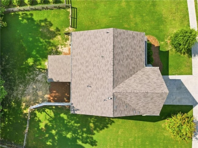 Building Photo - 157 Lost Creek Blvd