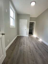 Building Photo - 121 N. Lake