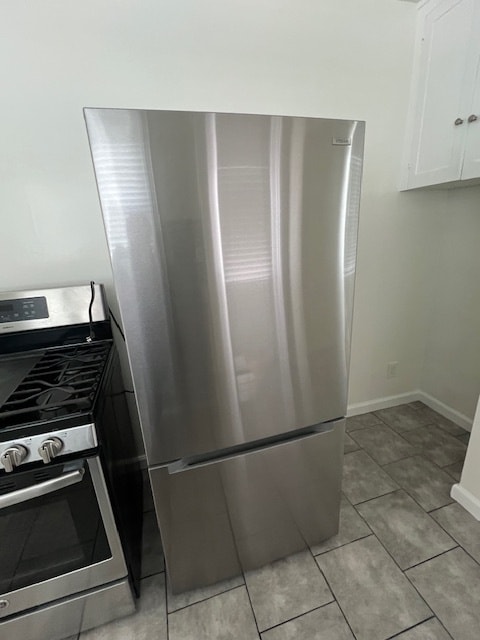 New Refrigerator - 1055 W 7th St