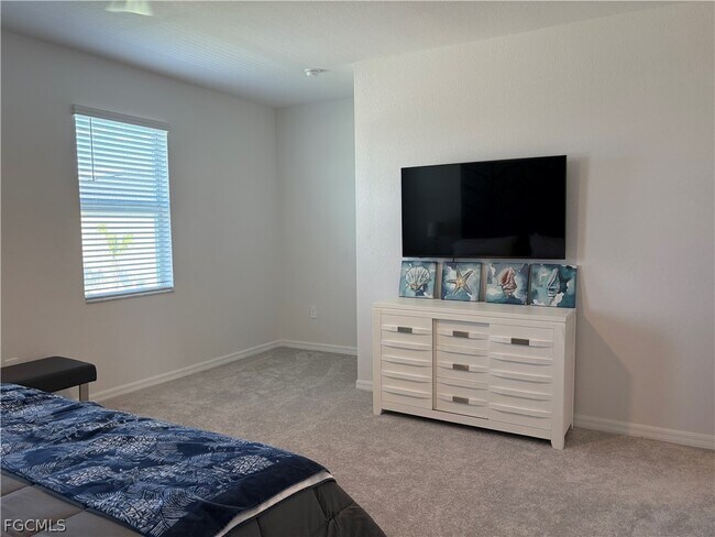 Building Photo - 44076 Bellamy Pl