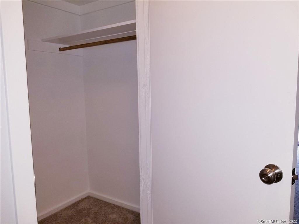 Building Photo - 279 Redstone Hill Rd