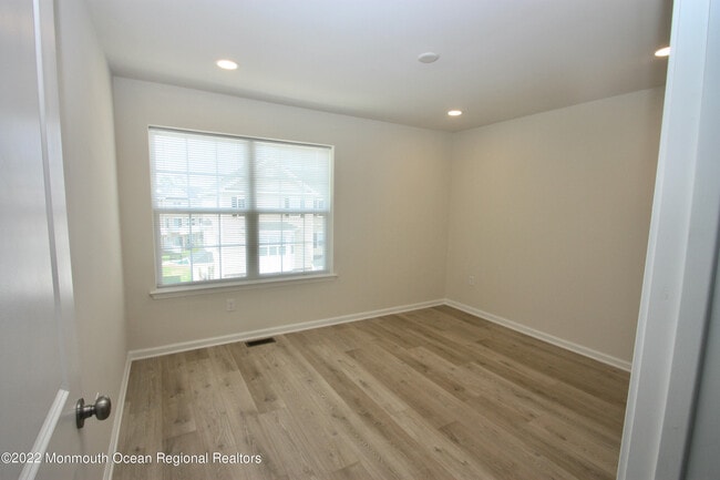 Building Photo - 1206 Arose Ln