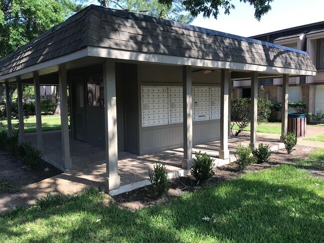 Building Photo - 12633 Memorial Dr