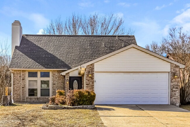 Building Photo - 511 Rosewood Ln