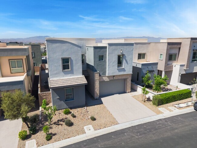 Building Photo - 813 Horizon Canyon Dr