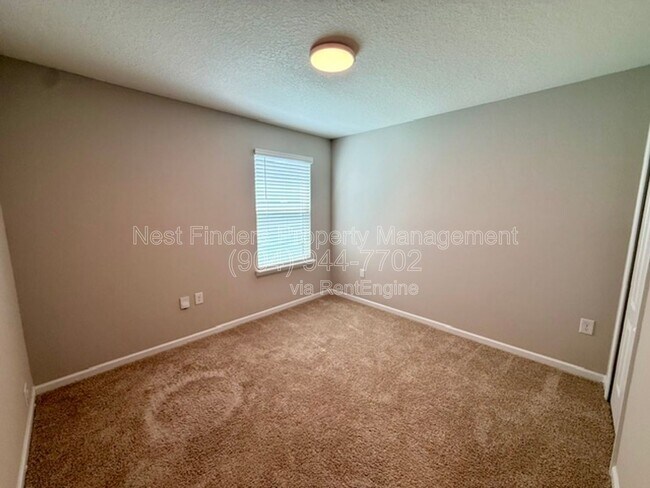Building Photo - 3130 Little Kern Ln