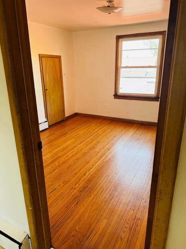 Building Photo - 3374 Genesee St