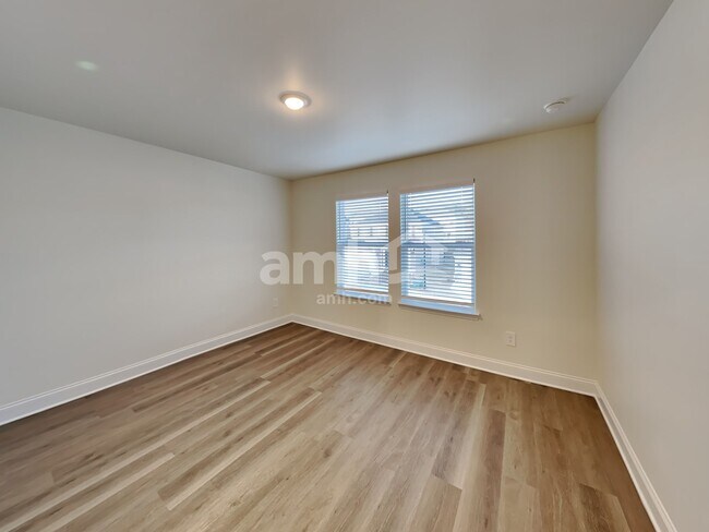 Building Photo - 3535 Shane Hill Rd SW