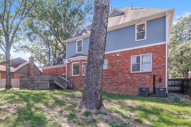 Building Photo - 2322 Carrollwood Ln