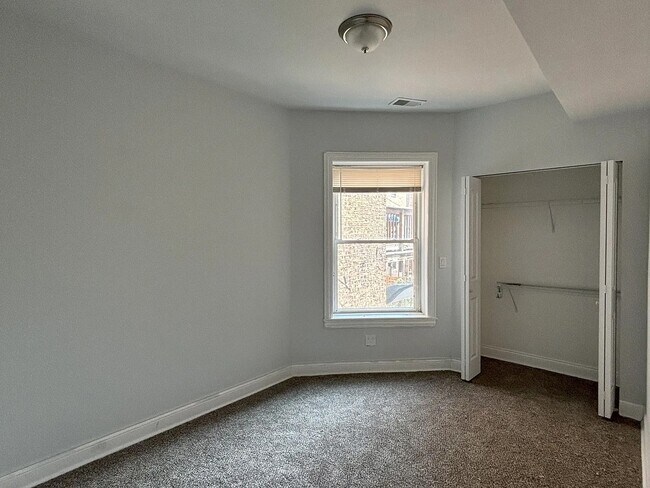 Building Photo - 3613 W Palmer St
