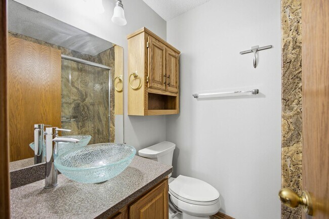 Building Photo - Ankeny Condo for Rent