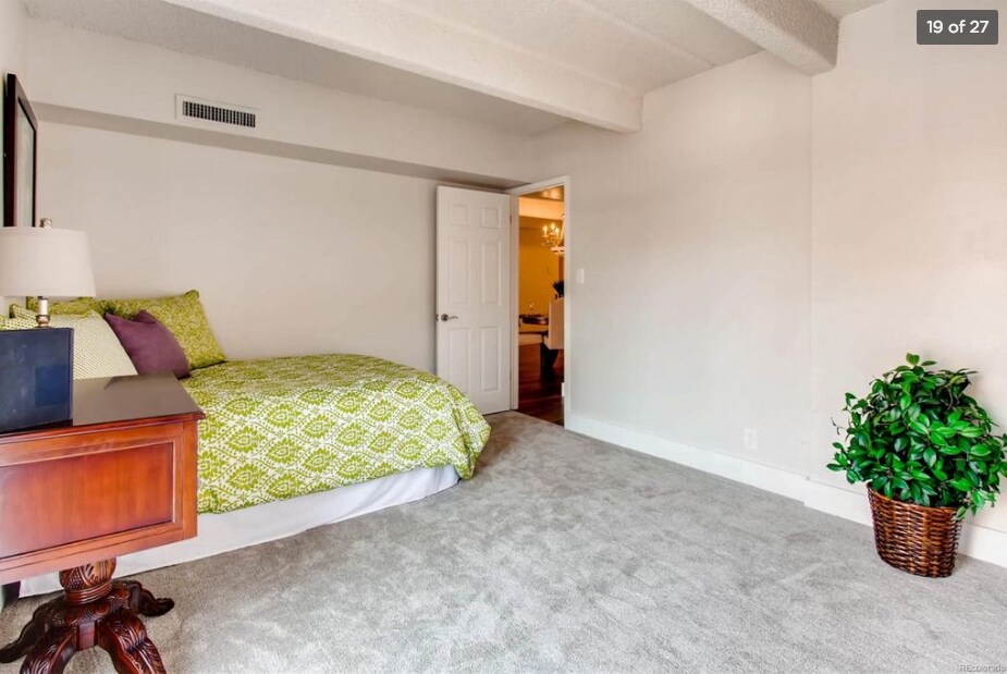 Building Photo - 1365 Columbine St