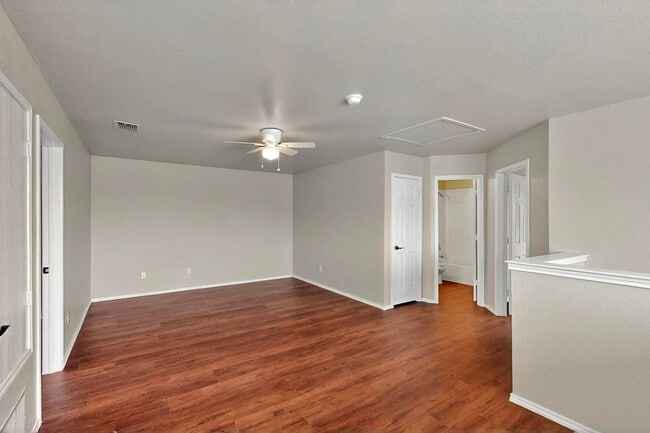 Building Photo - Spacious Family Home with Room to Grow