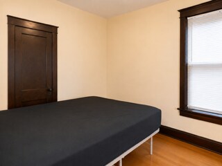 Building Photo - 3111 N Racine Ave