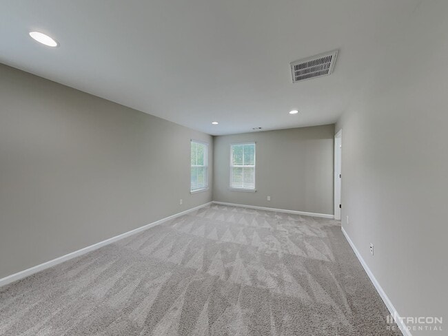 Building Photo - 332 Parmley Ln