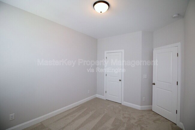 Building Photo - 612 Amaranth Dr
