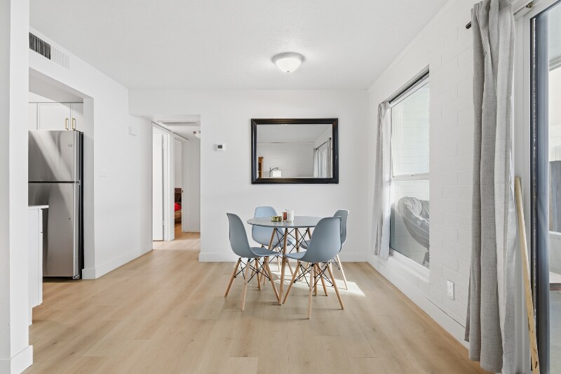 Building Photo - 4235 N 13th Pl