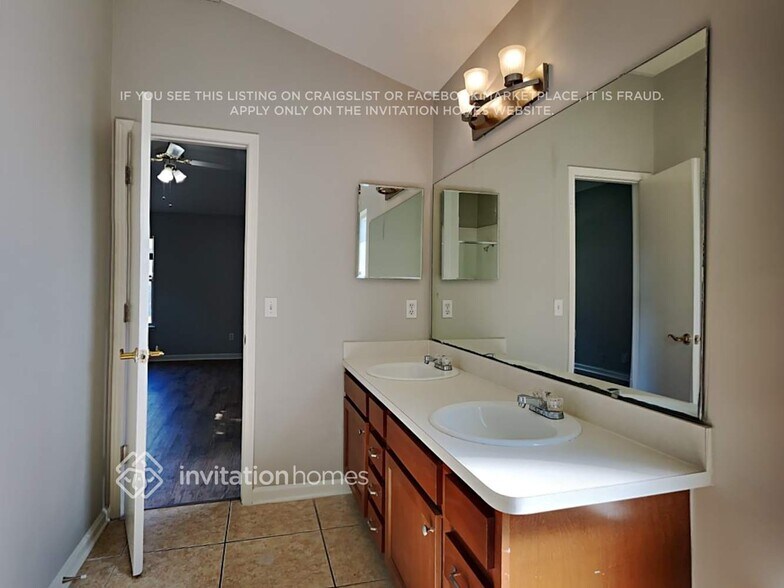 Building Photo - 12341 Amanda Cove Trail