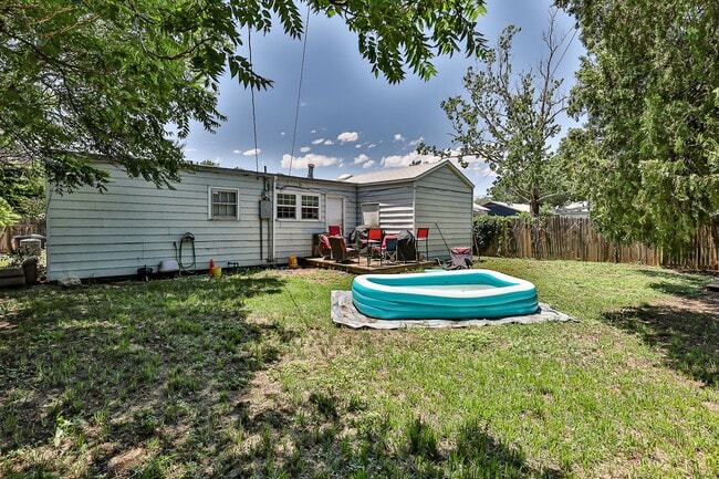 Building Photo - Pre-Leasing Summer 2023: Spacious 4/2,