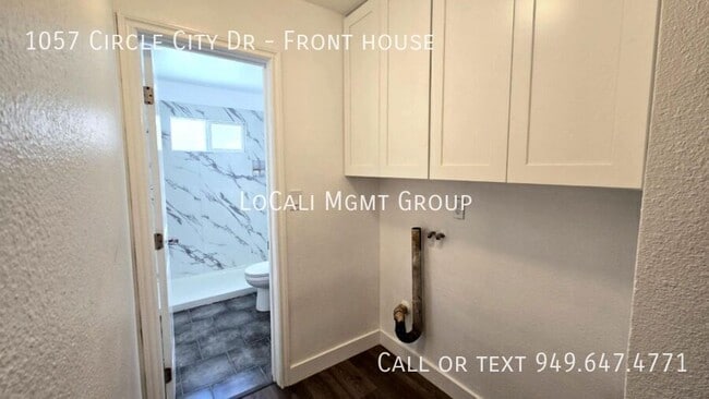 Building Photo - 1057 Circle City Dr
