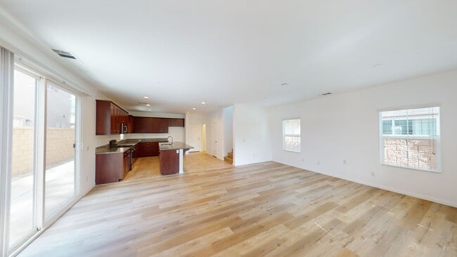 Building Photo - Available Now: Cozy 4 Bedroom 2.5 Bath Home in Rancho Cucamonga.