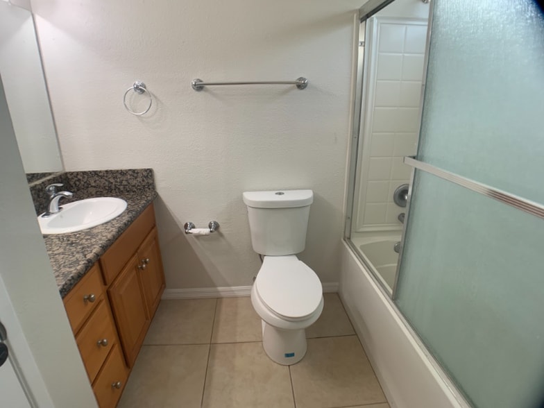 Building Photo - 1641 Pentecost Way