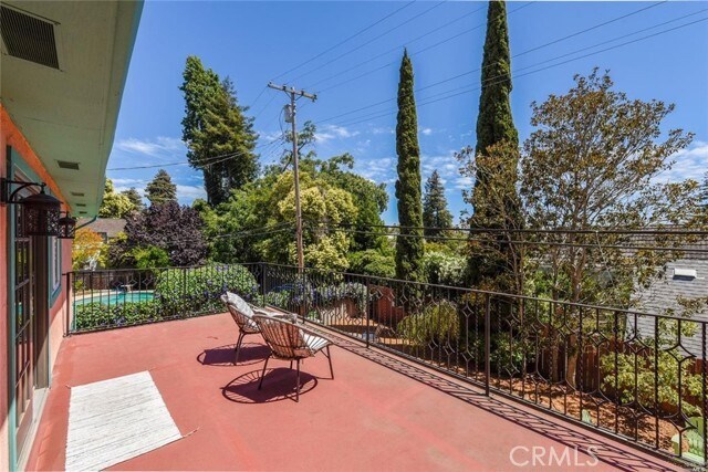 Building Photo - 9 El Camino Real