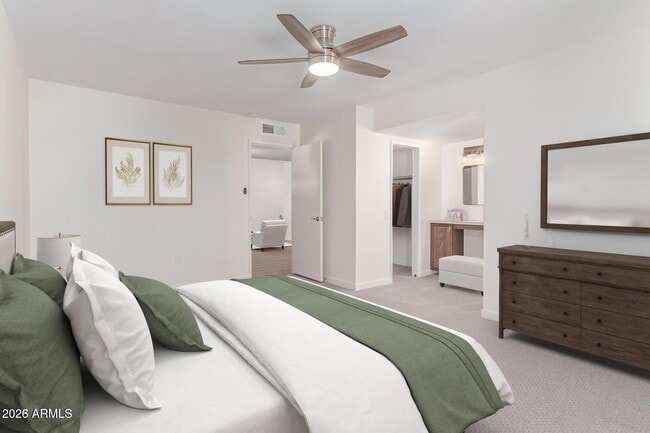 Building Photo - 16853 N Meadow Park Dr