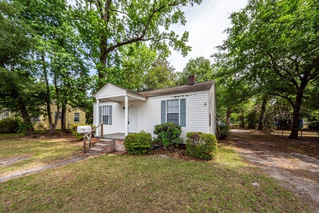 Building Photo - 3 Bedroom, 1 Bathroom Home in Dorchester Terrace - North Charleston