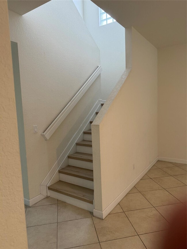 Building Photo - 4386 Buena Tara Dr