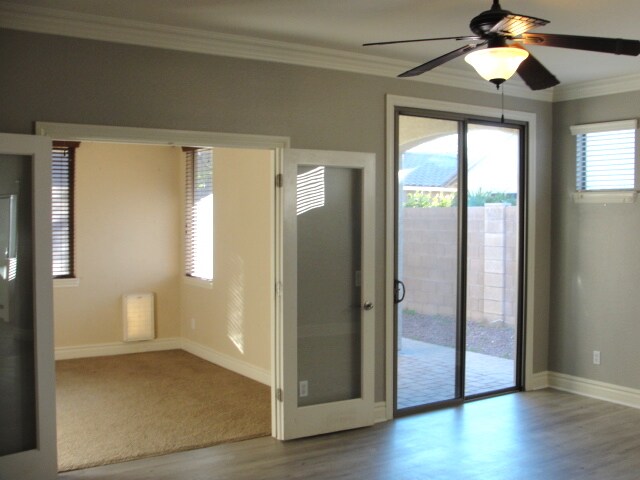 Building Photo - 3329 E Ravenswood Dr