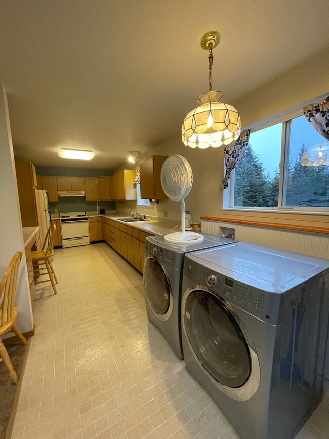 Building Photo - EFFICIENT KENAI APARTMENT
