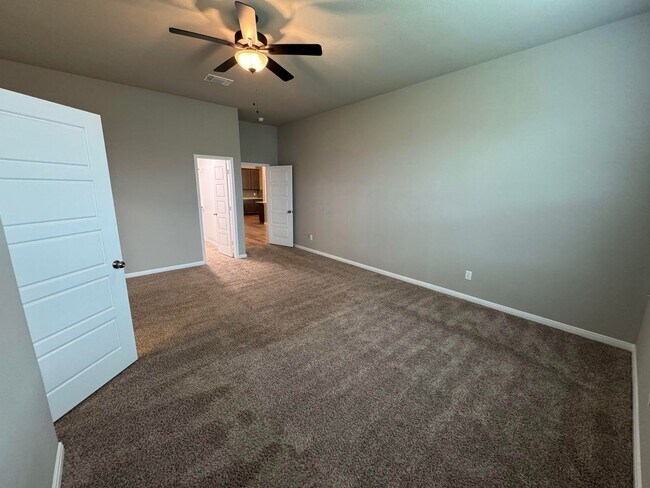 Building Photo - 1312 Dowdy Dr
