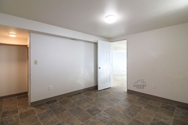 Building Photo - 2 Bedroom, 1 Bath + an Office Home in North Pasco
