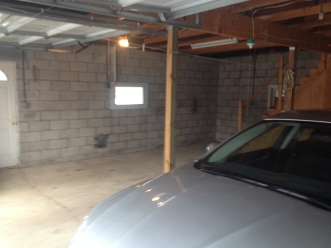 Building Photo - 5743 Sullivan Trail