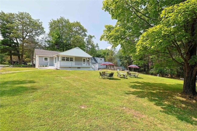 Primary Photo - 28 Cottage St
