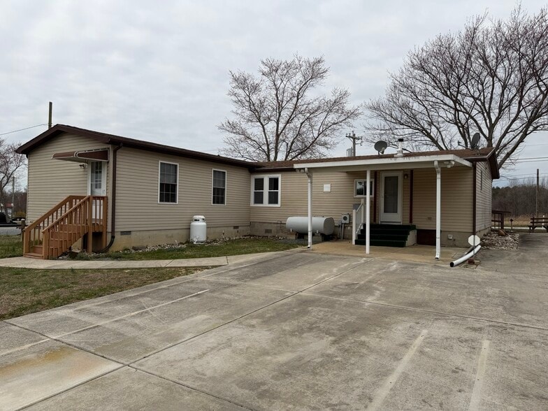 Building Photo - 3008 Church Hill Rd