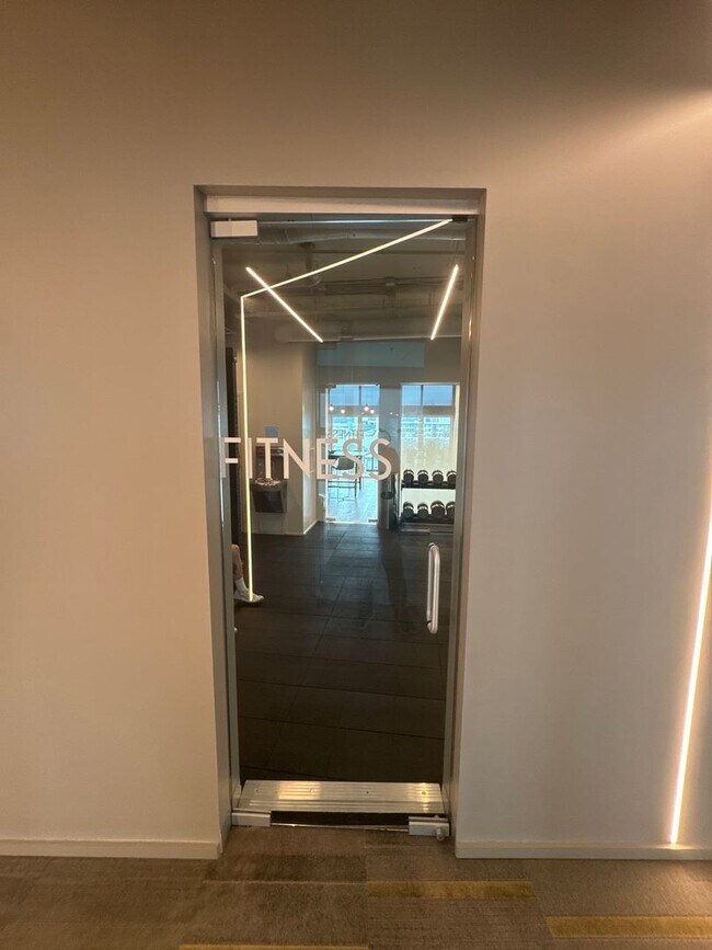 Building Photo - ? Special Offer: Apply and be approved by December 27, 2025, and receive ½ off the first month’s ...