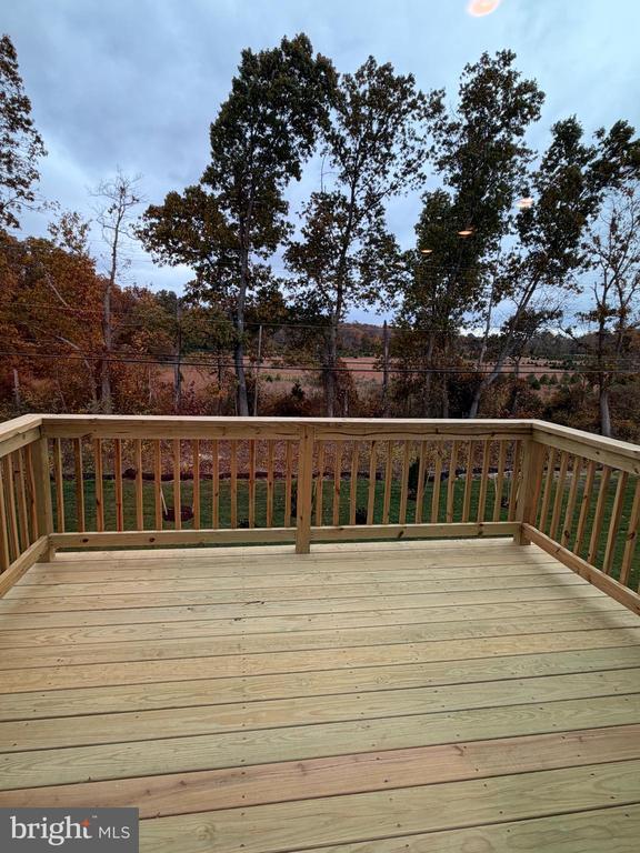 Building Photo - 67 Basswood St